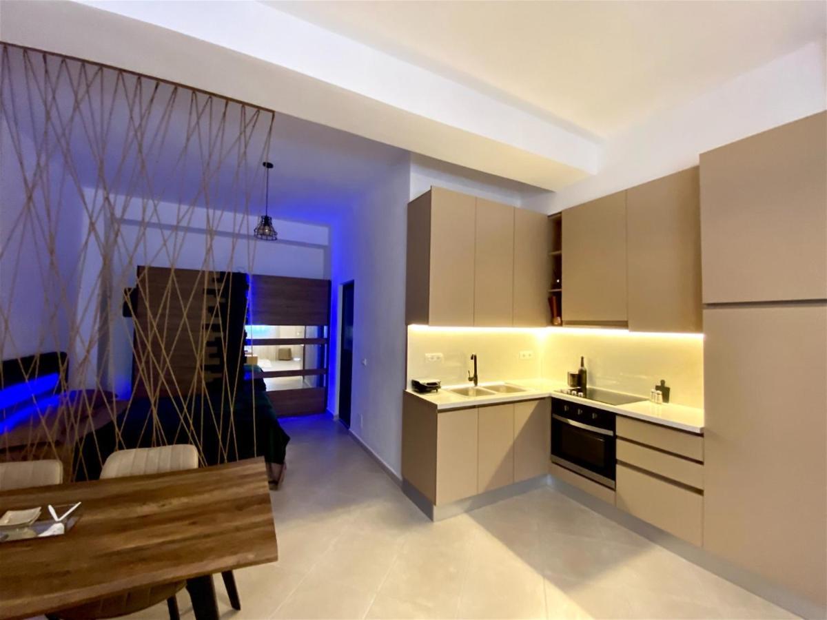 Luxury Apartments In City Center Durres Bagian luar foto