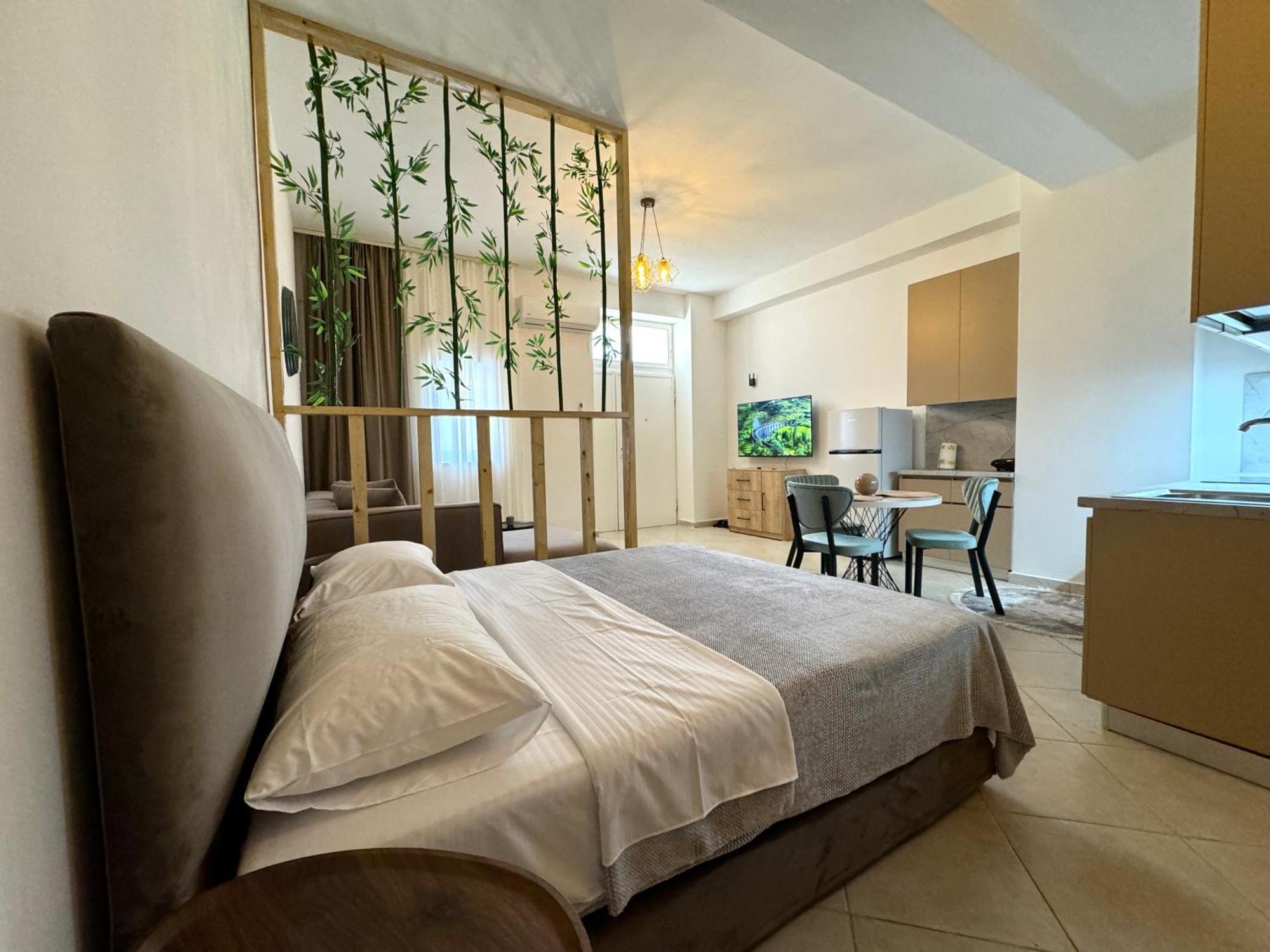 Luxury Apartments In City Center Durres Bagian luar foto
