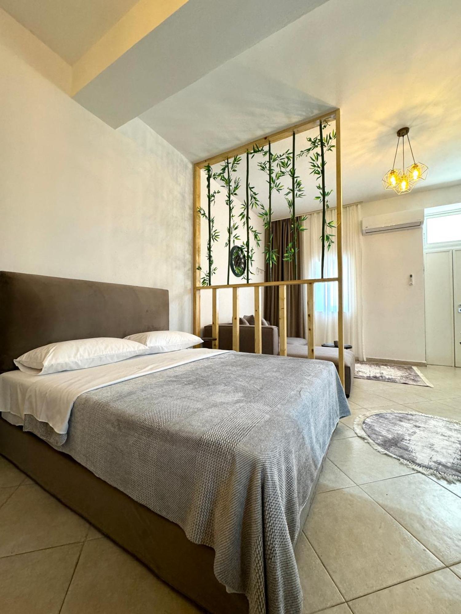 Luxury Apartments In City Center Durres Bagian luar foto