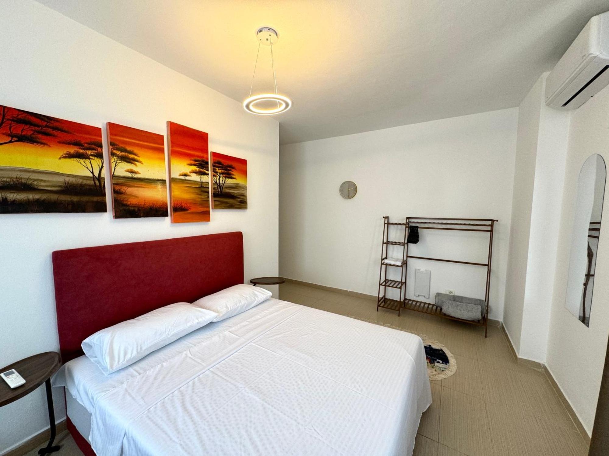 Luxury Apartments In City Center Durres Bagian luar foto