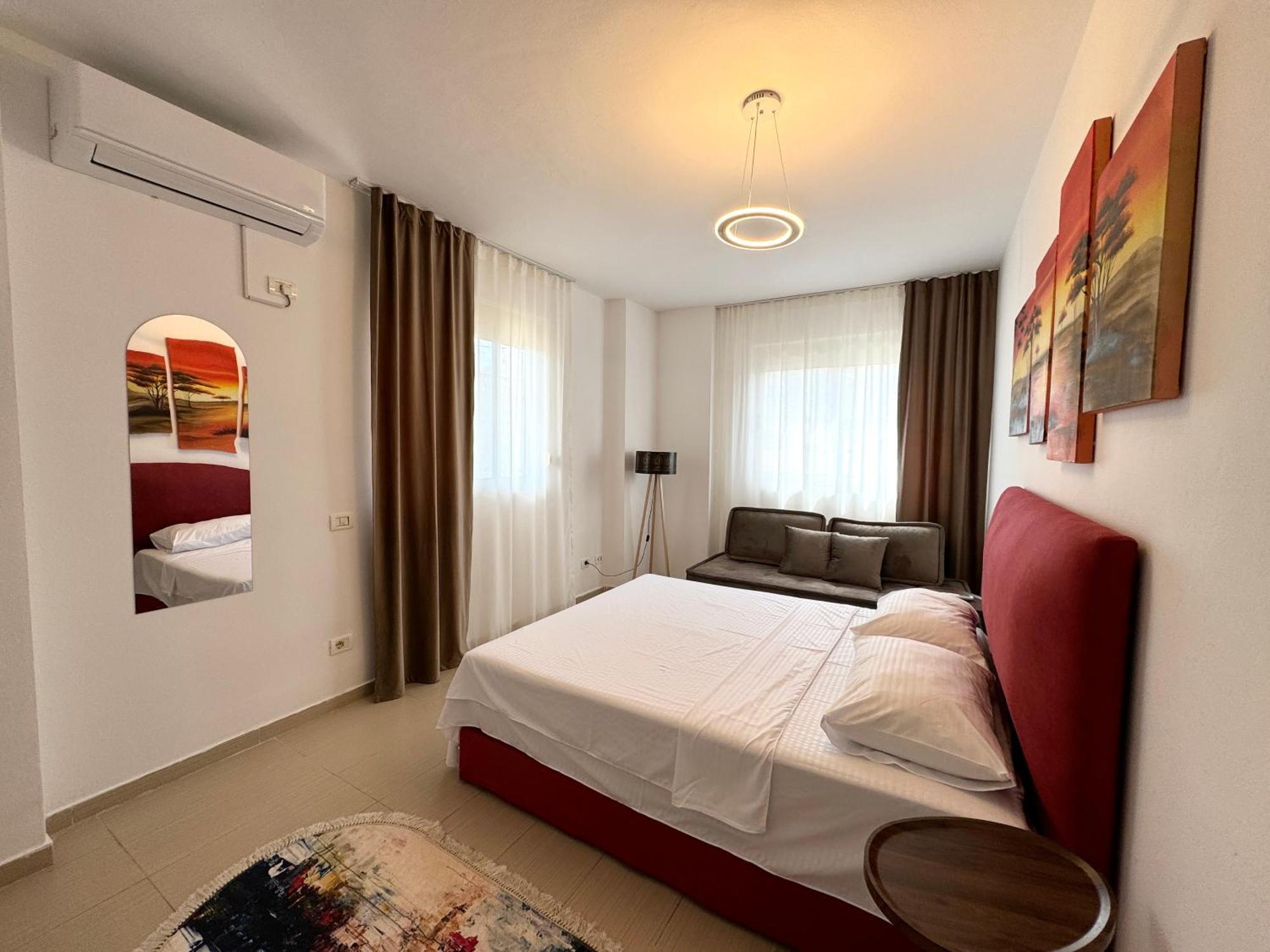Luxury Apartments In City Center Durres Bagian luar foto